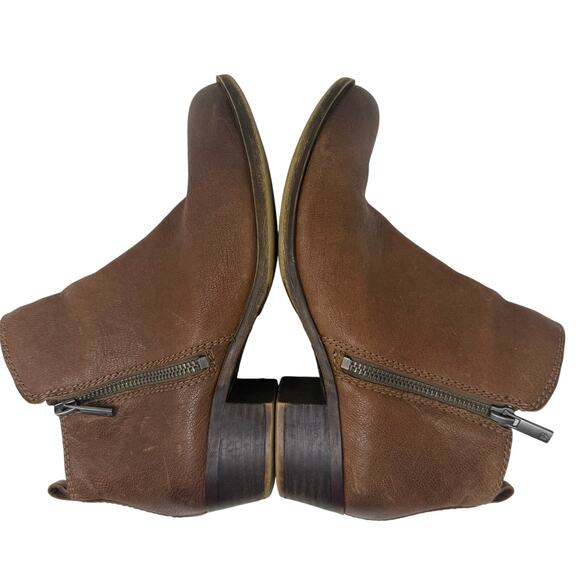 Lucky Brand Basel Bootie Women’s 8 Brown Leather Ankle Boots Zip Block Heel - Picture 2 of 12